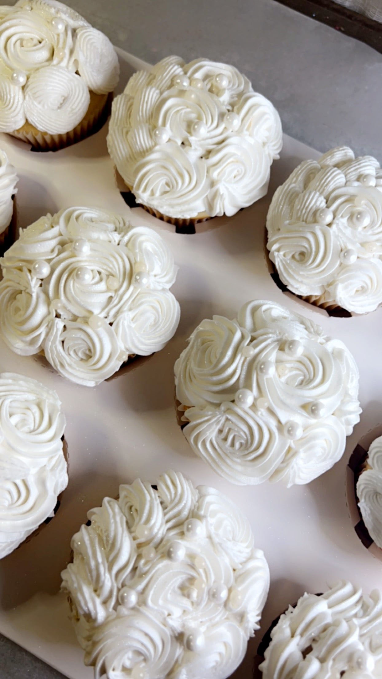 Lux Delightful Cupcakes