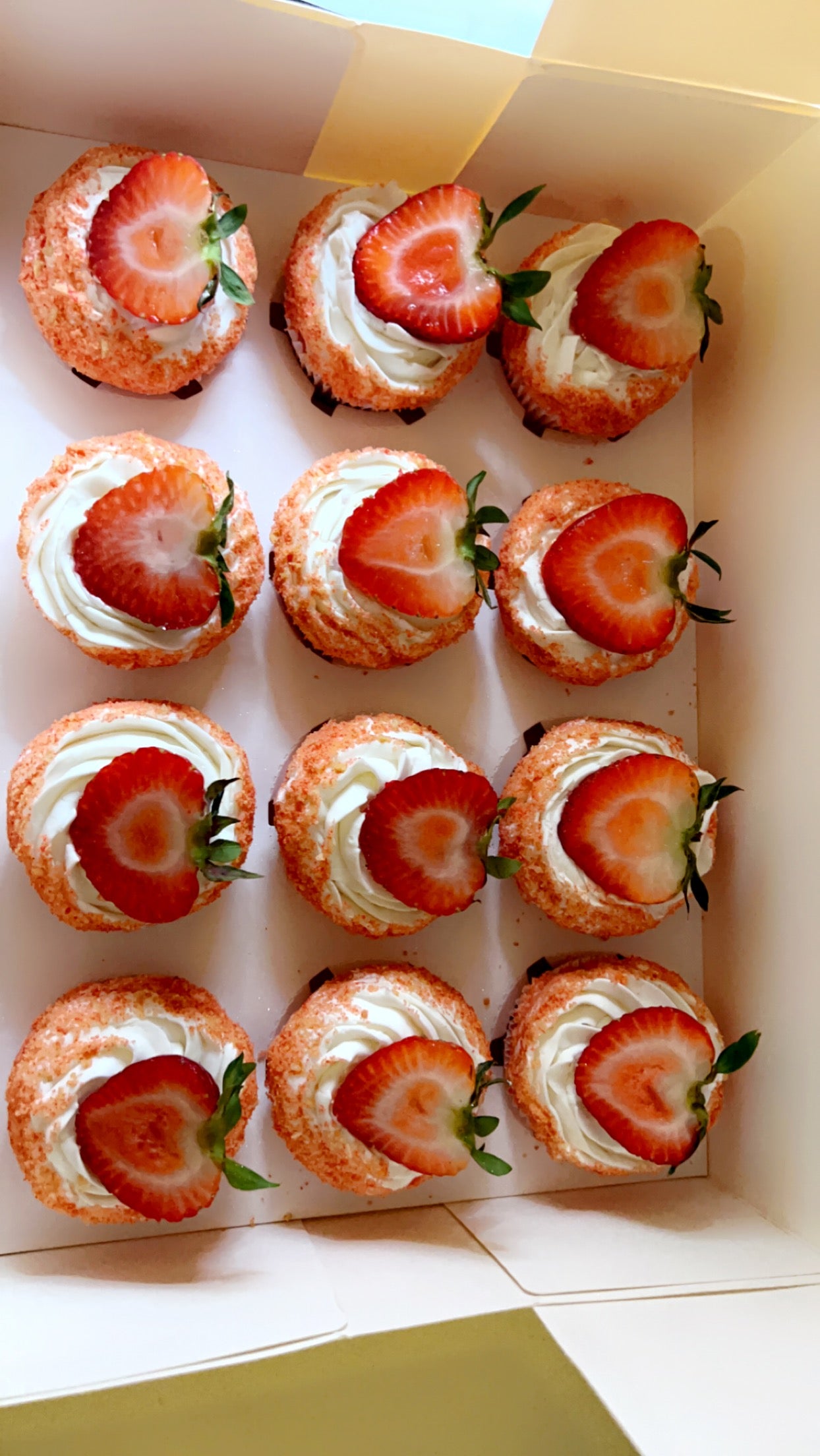 Strawberry Crunch Cupcakes